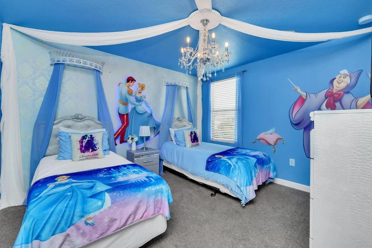 Stunning 9-Br Themed Home With Free Access To A Water Park! Davenport Villa