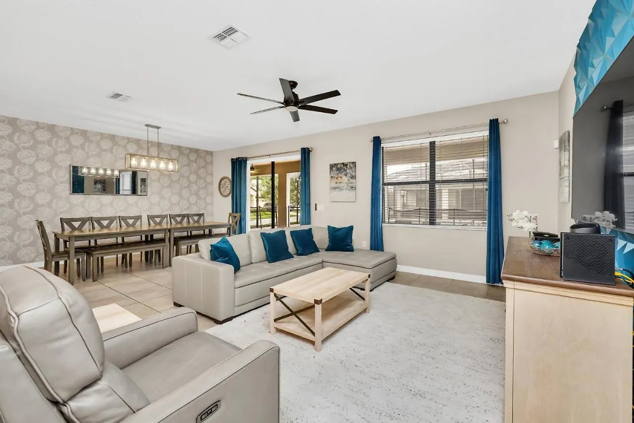 Stunning 9-Br Themed Home With Free Access To A Water Park! Davenport