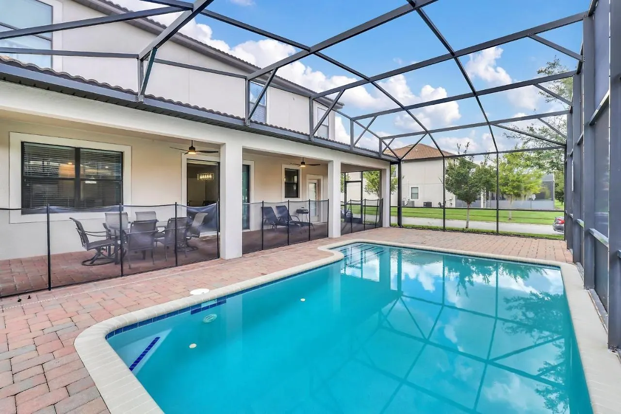 Stunning 9-Br Themed Home With Free Access To A Water Park! Davenport Villa