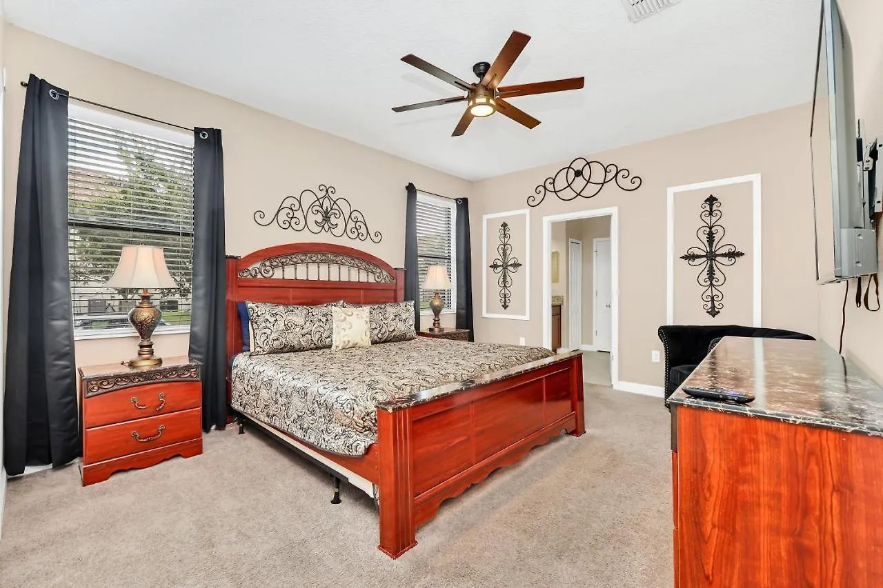 Stunning 9-Br Themed Home With Free Access To A Water Park! Davenport